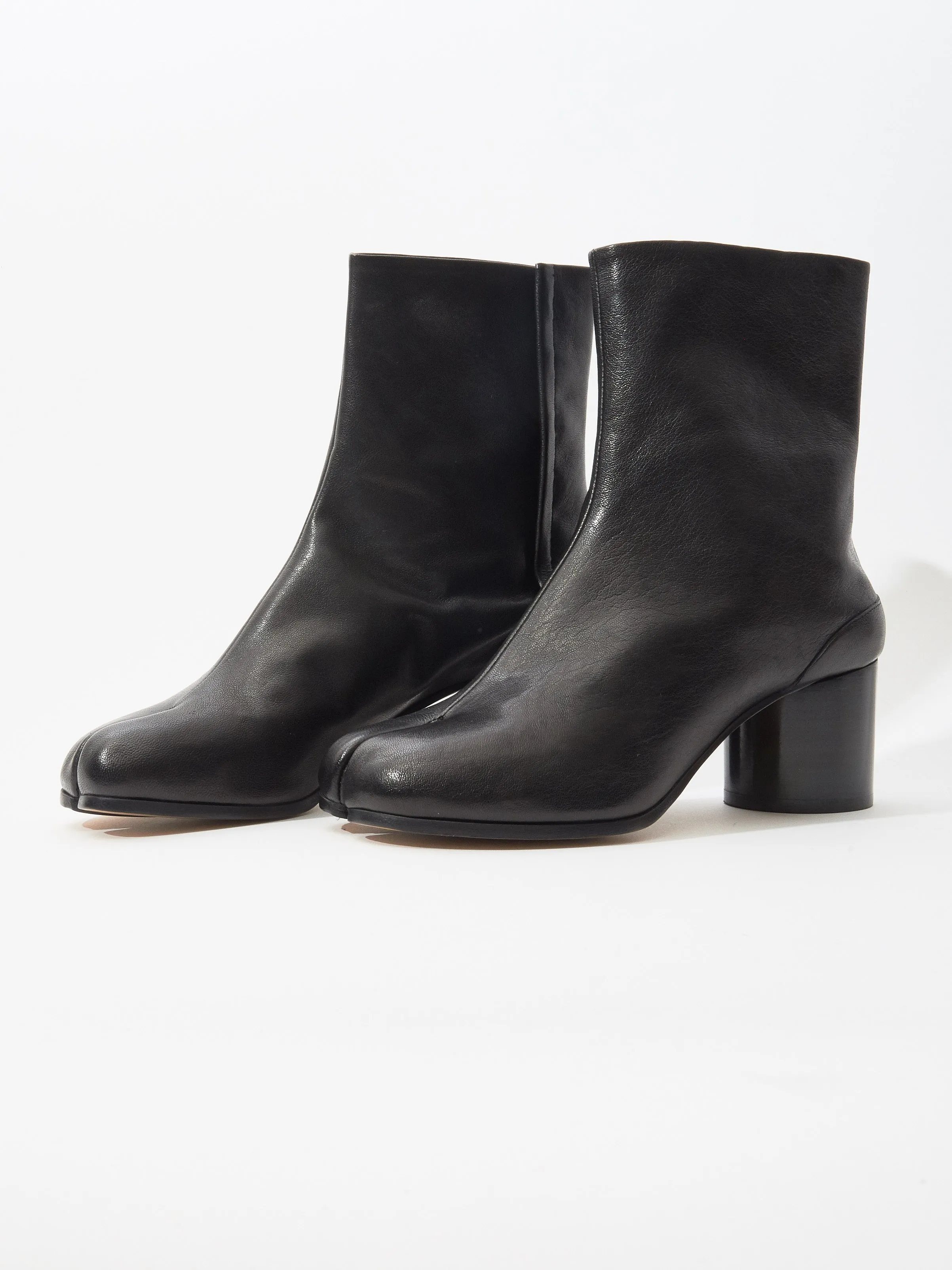 Black Mid-Heel Tabi Boots