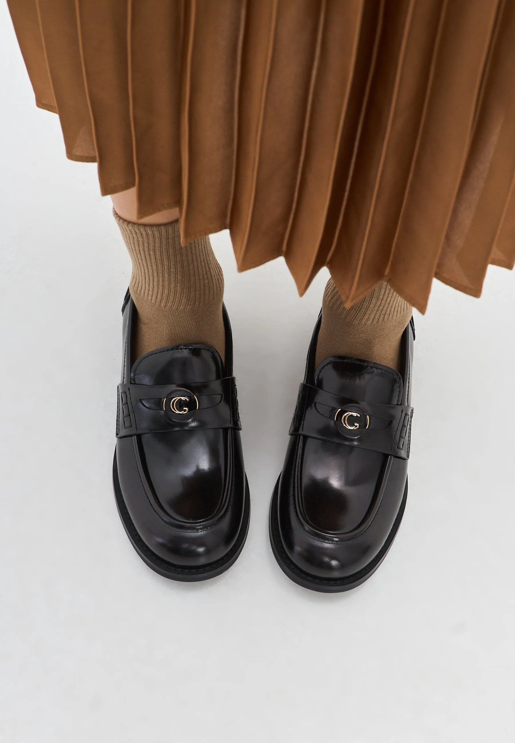 Block Heeled Loafers Dinara - Black