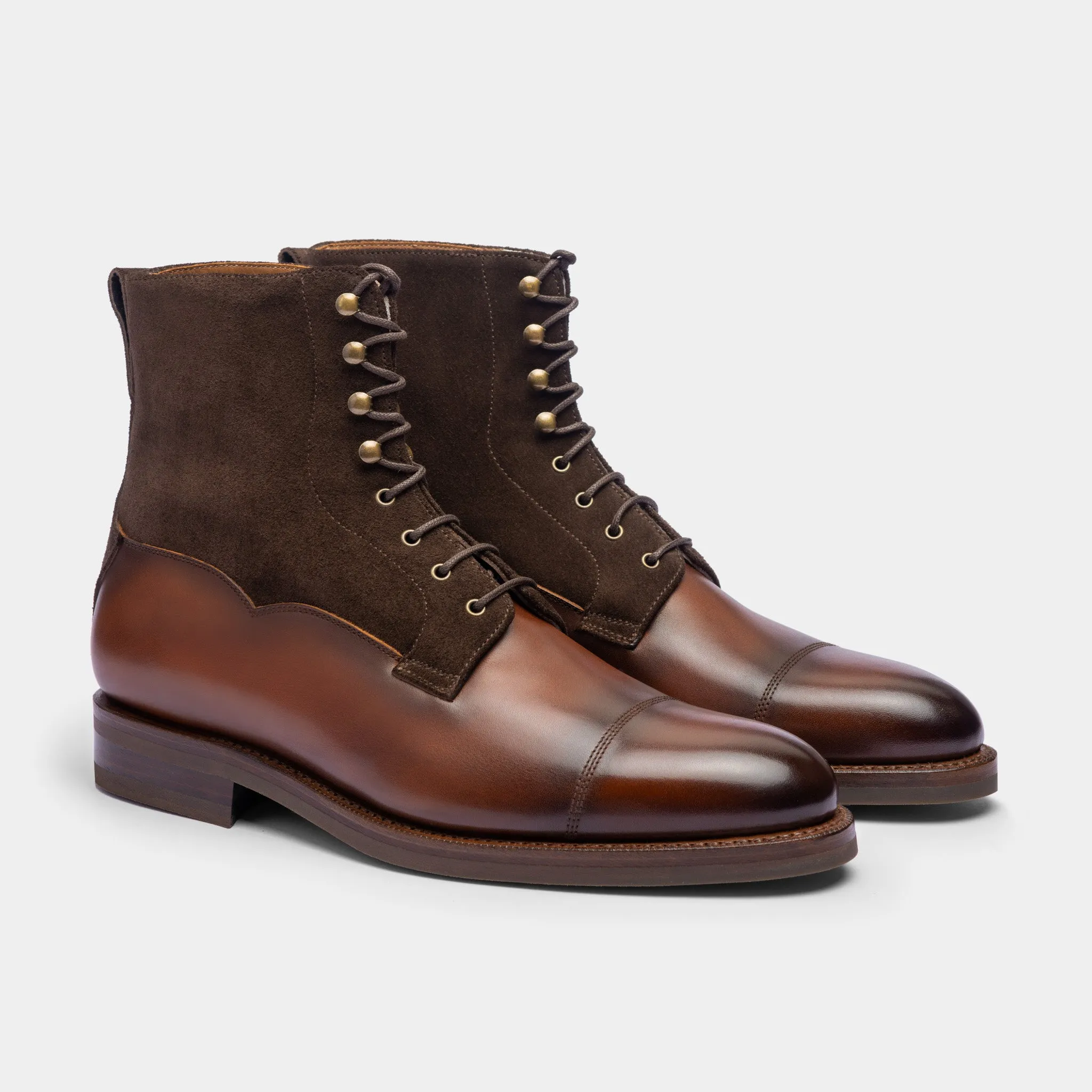 Byron Field Boot Oak Antique Calf