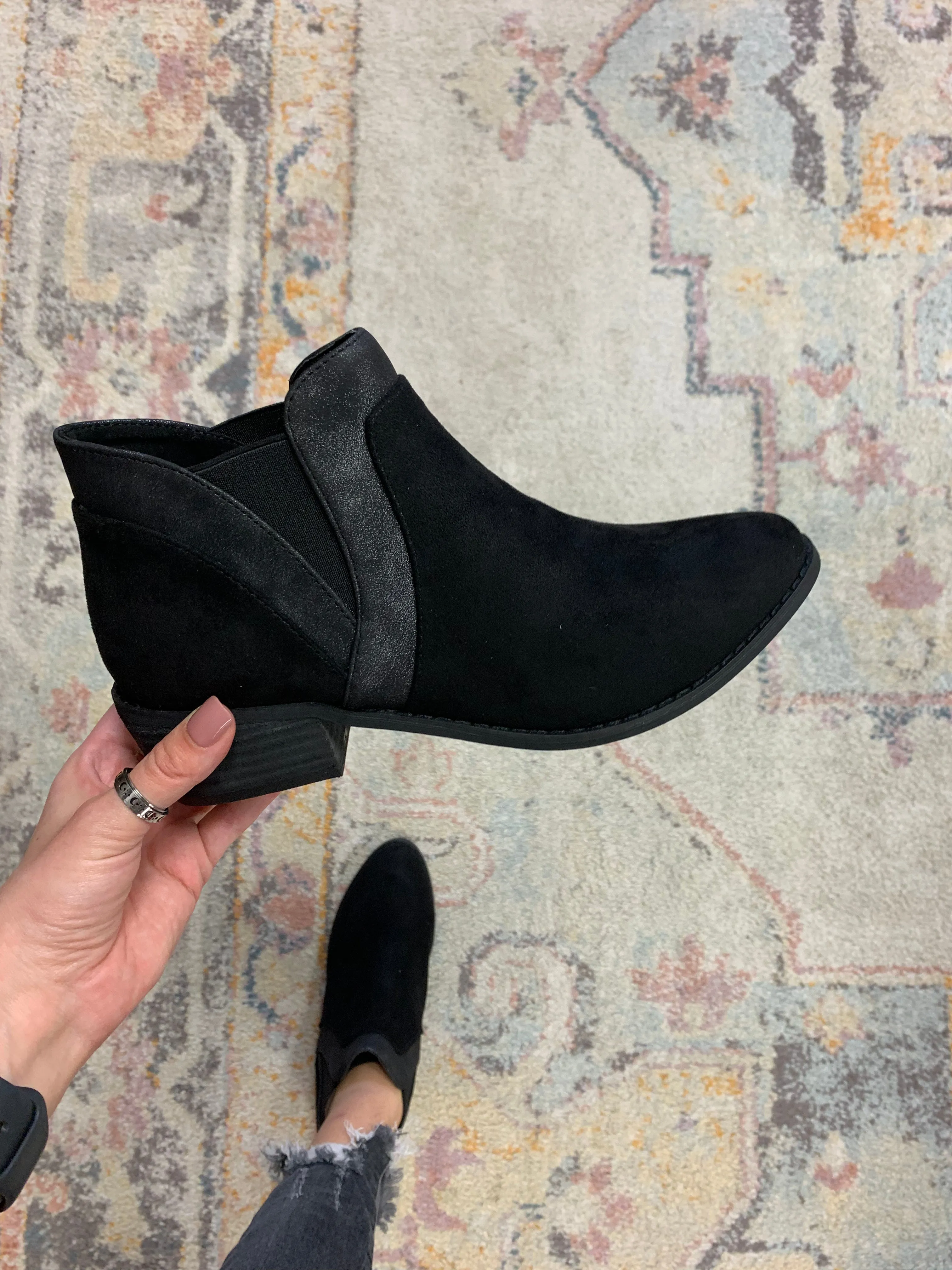 Crisp Boots - Black Metallic