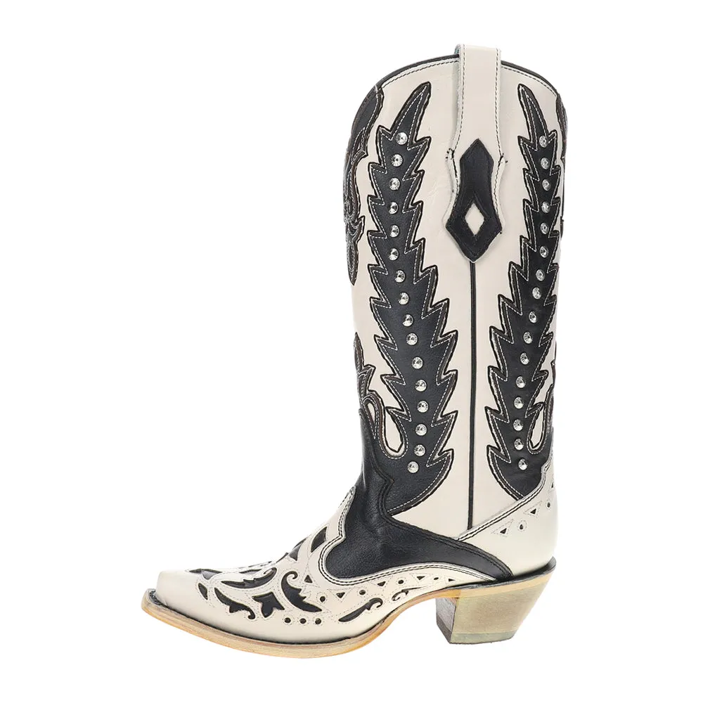 Embroidered Studded Overlay Snip Toe Cowboy Boots