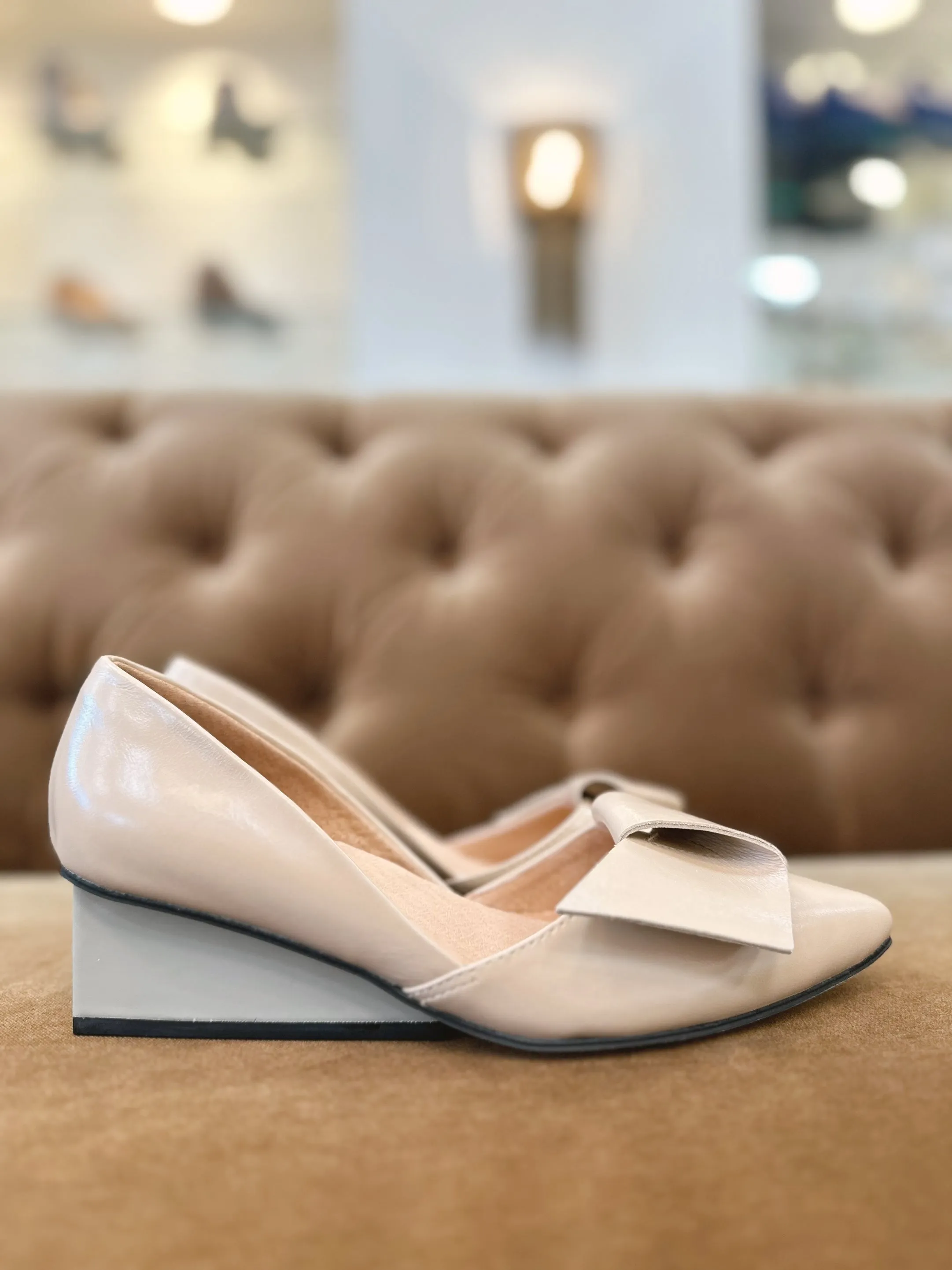 Half Bow Square Wedge - Nude