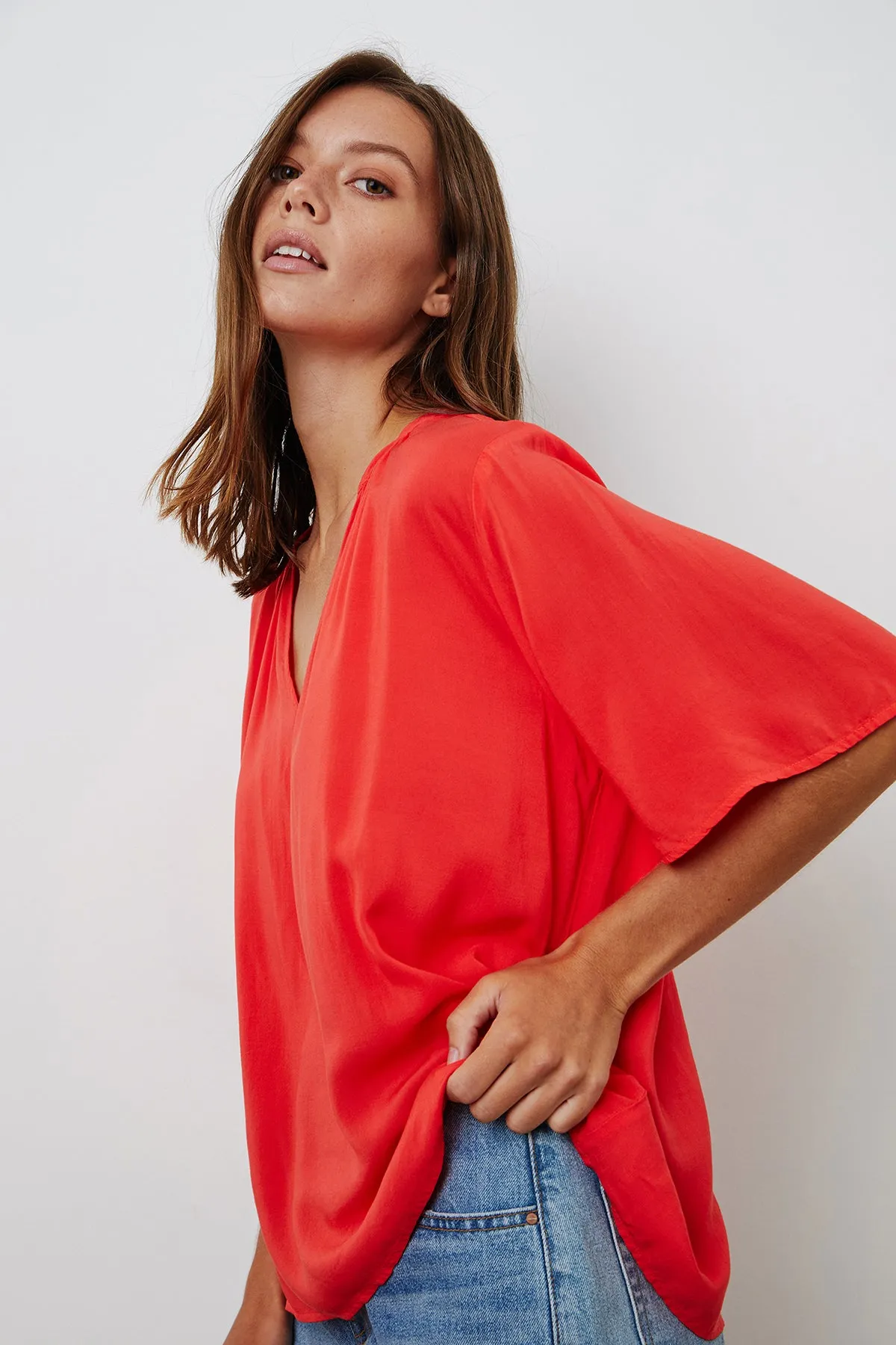 JAYCEE SPLIT NECK BLOUSE