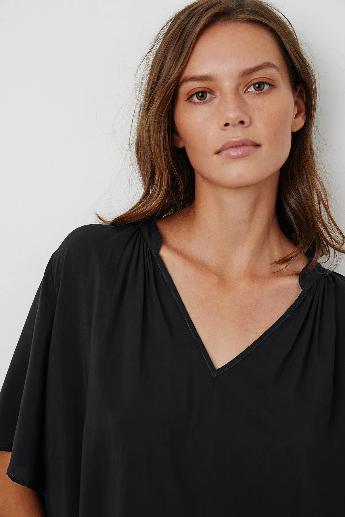 JAYCEE SPLIT NECK BLOUSE