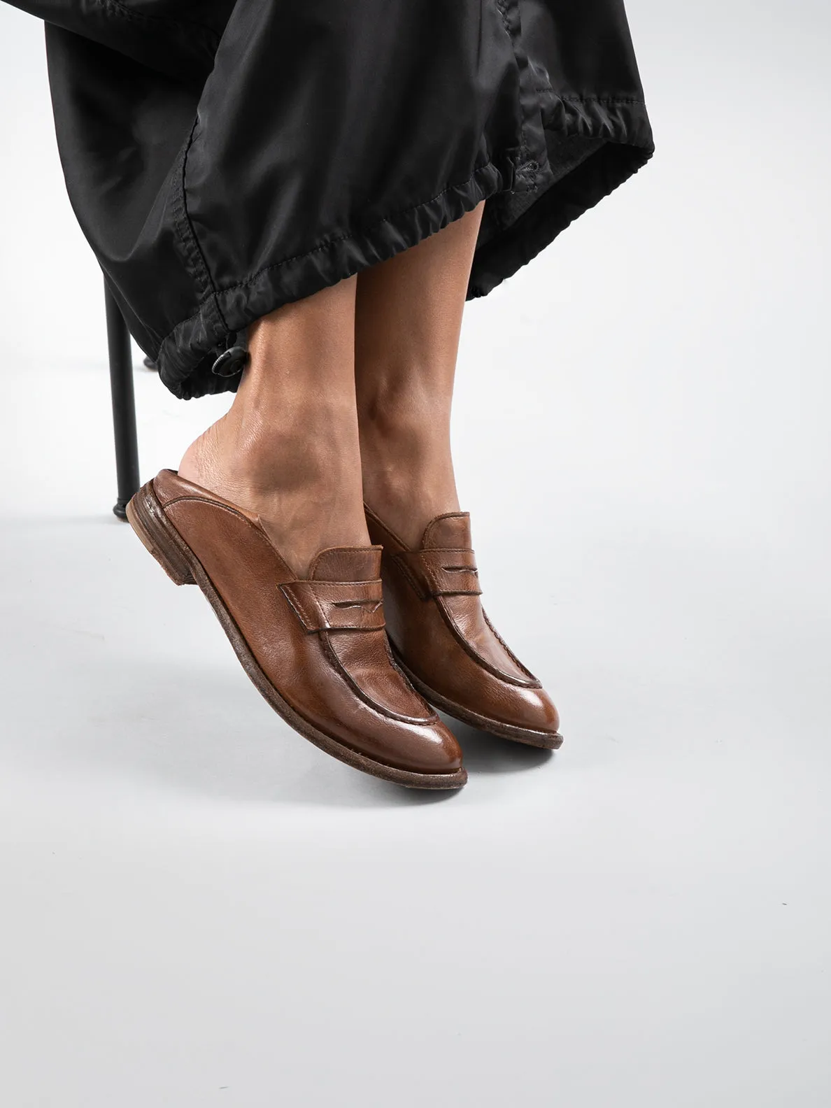 LEXIKON 516 - Brown Woven Leather Loafers