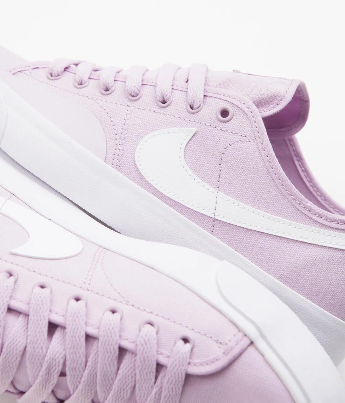 Nike SB Blazer Court Shoes - Doll / White - Doll - White