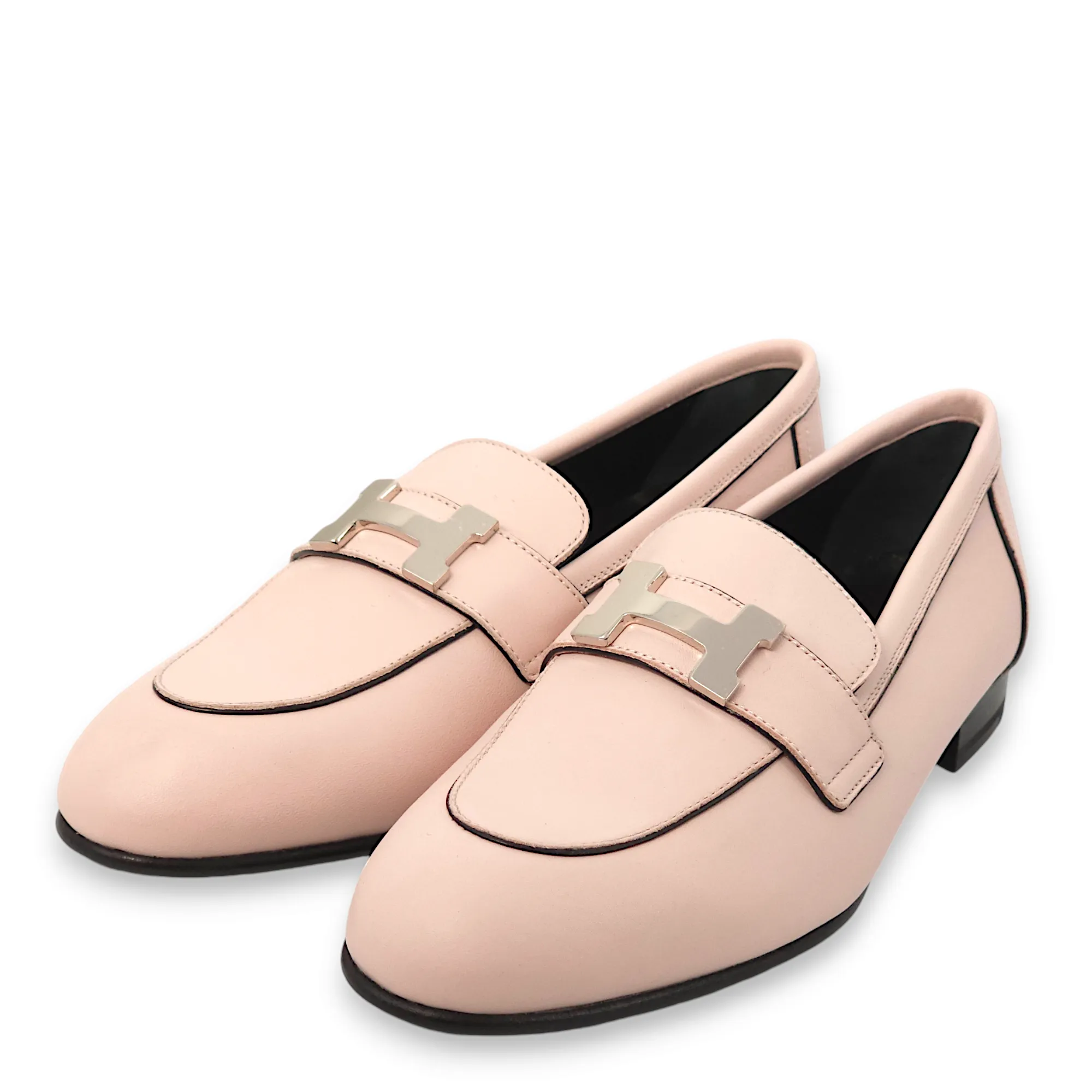 Paris Loafer 35 Rose Petale Loafers in Calfskin, Palladium hardware