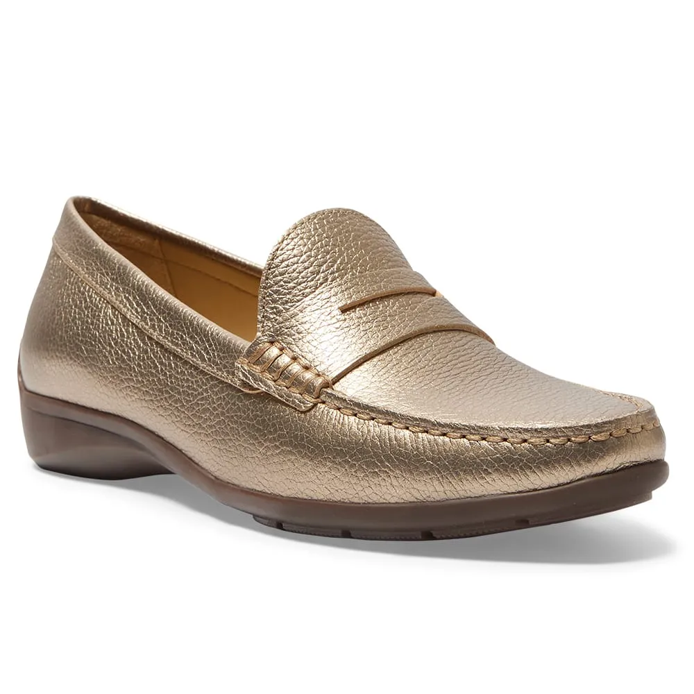 Travis Loafer in Gold Metallic Leather