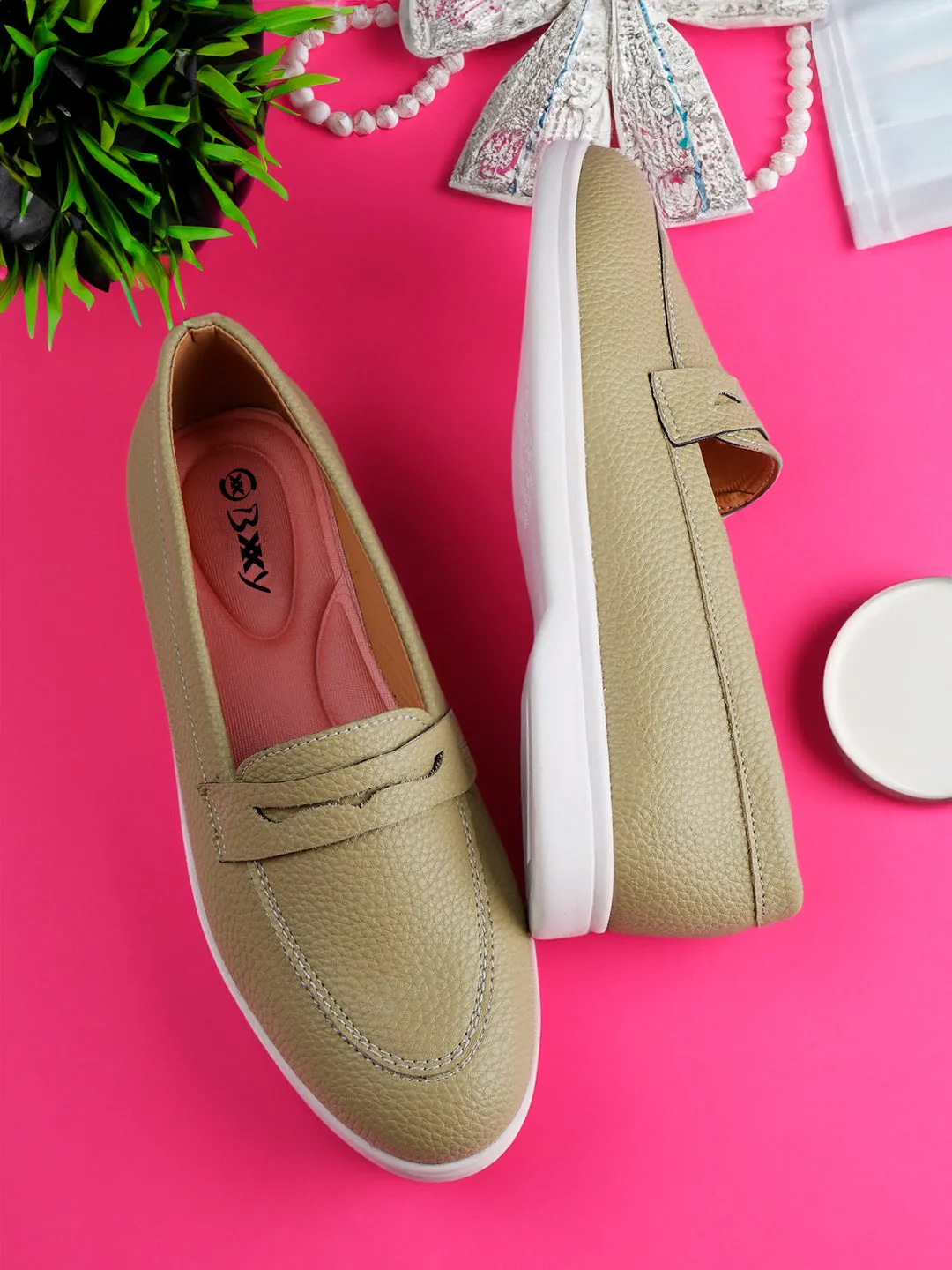 Unique Look Fashionable Loafers for Ladies