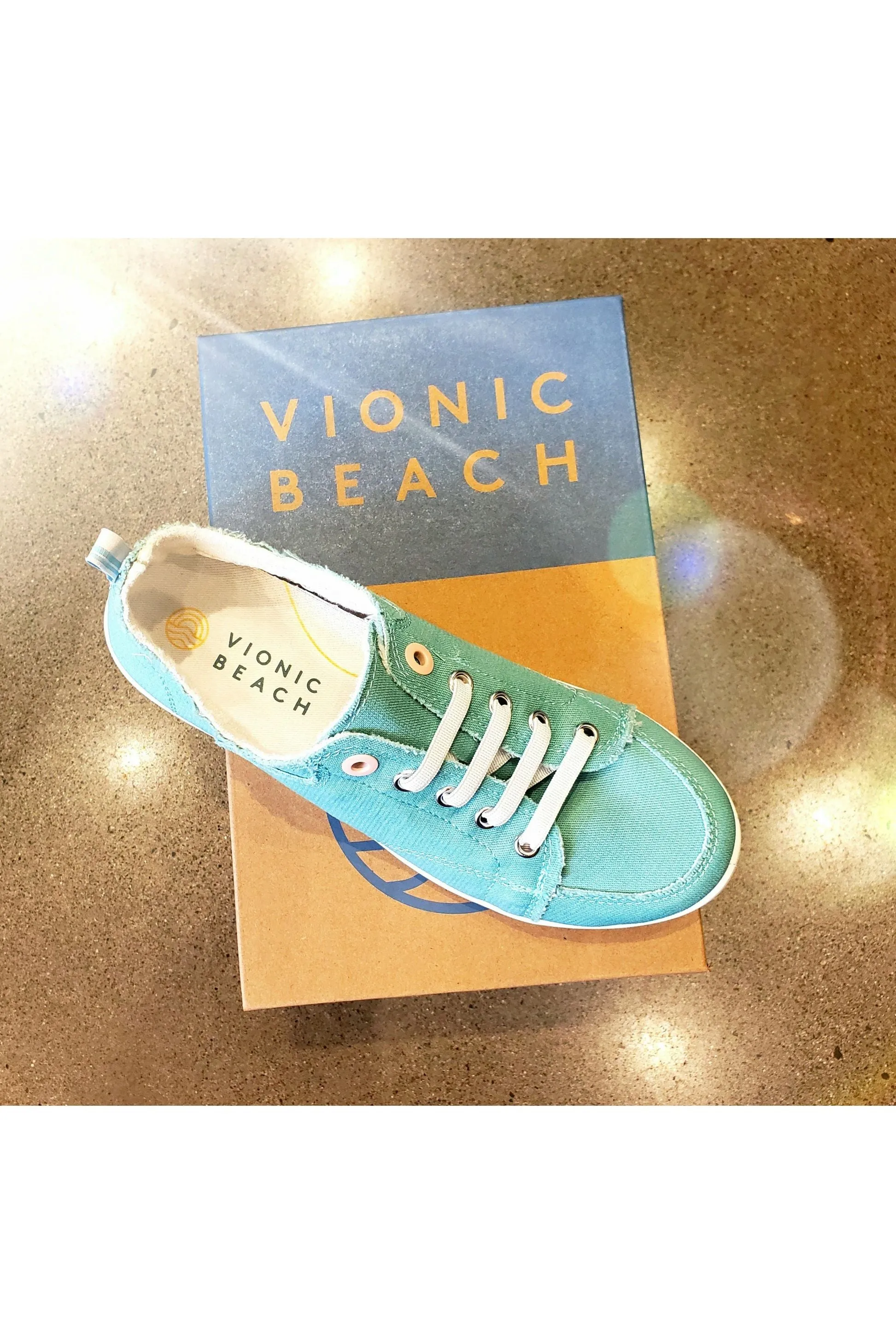 Vionic Venice Canvas Sneakers - Style Pismo CNVS