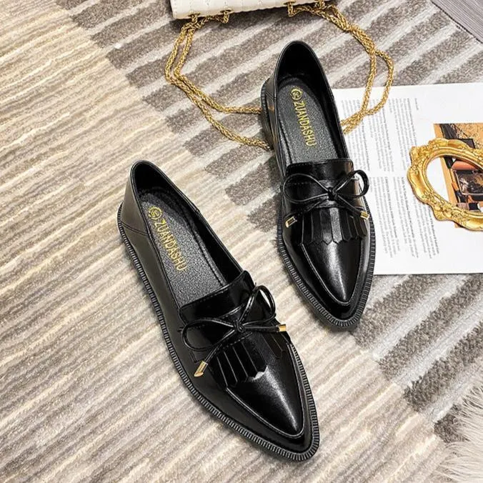 Women‘s Retro Pointed Shoes Thick Bottom Loafers